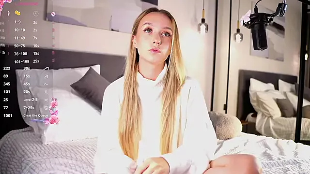 HollisBeckett on StripChat 