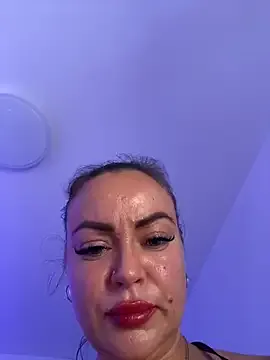 HotLivv69 — Ride and finger