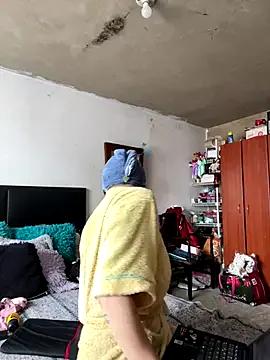 imariahot — Asshole show + doggy style