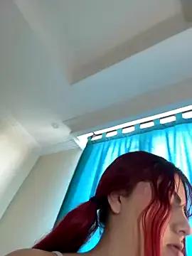 Freechat Ivelleee_ on StripChat