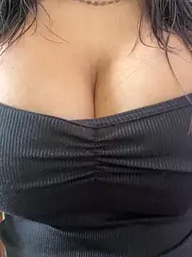 izanmiller2001 — naked tits flash / tetas desnudas flash