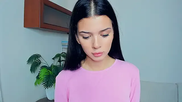 JoCauterucci — tongue play close-up