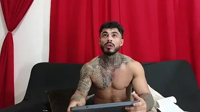 john_cartter1 — Hey bb I want my ass fucked today