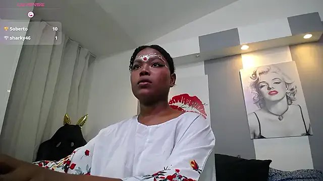 kavya_suri_'s avatar