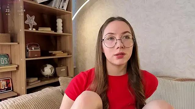 Freechat Kira_mindnes on StripChat