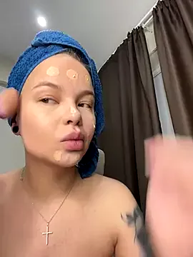 KissMeSasha on StripChat 