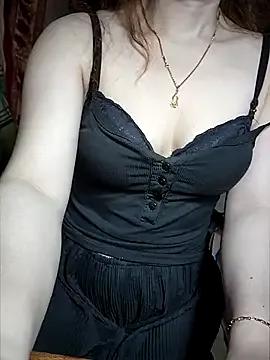 LeanaLy — Freechat on StripChat