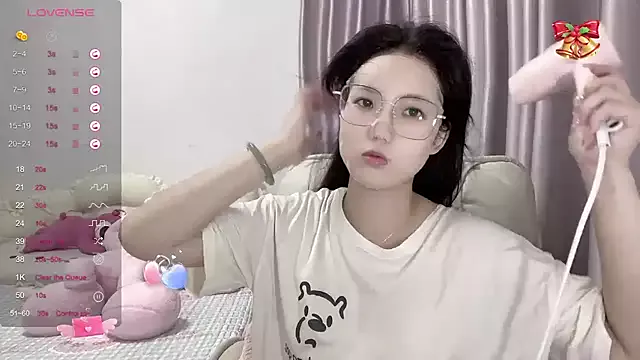 LeLe-666 on StripChat 