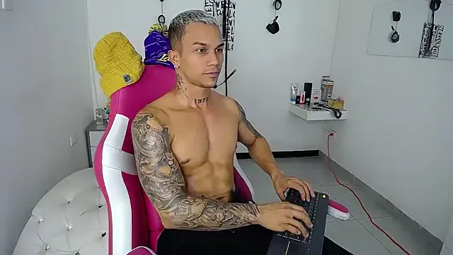 Leonard_Price — masturbation x 5 min