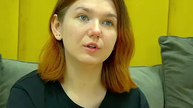 LessySmith on StripChat 