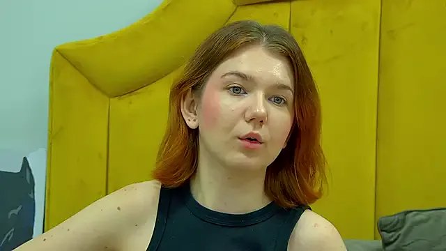 LessySmith on StripChat 