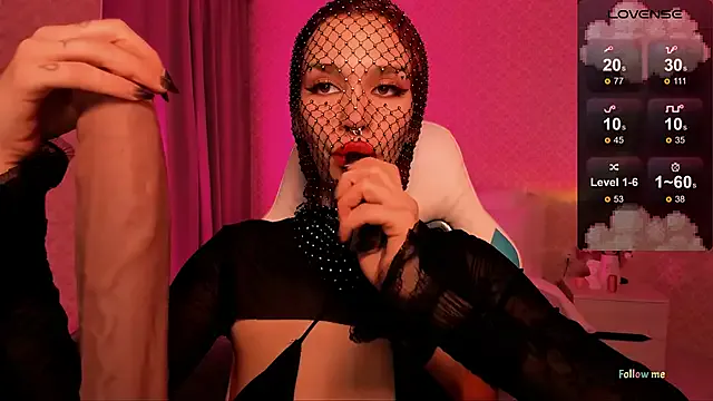 LeylaNoiry — messy saliva play & drol on tits