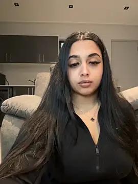 LilMisIndianx — Naked+oil body+fingering