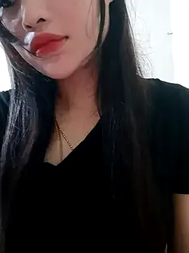 Lissa_xinh09 on StripChat 