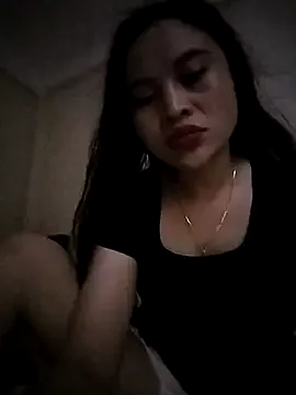Lissa_xinh09 on StripChat 