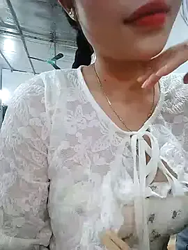Lissa_xinh09 on StripChat 