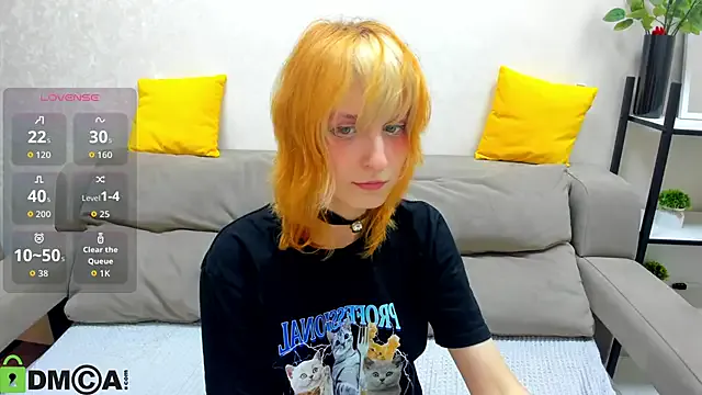 Little_Chips — show ass in doggy