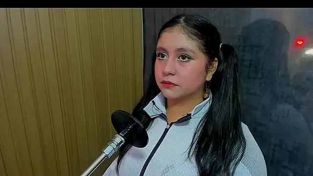Freechat lola_clit on StripChat