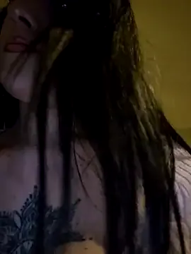 LyaLycious on StripChat 