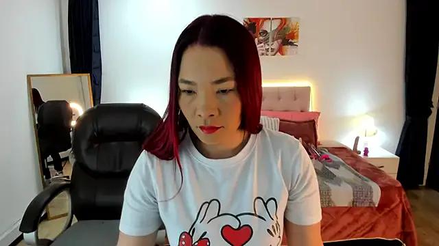 Mafe_Kailina — Blowjob in middle of tits