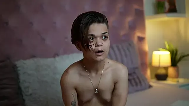 MaiaMini on StripChat 