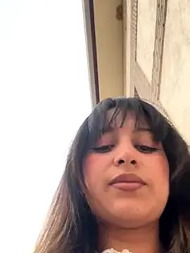 MaiaRouge — my fingers touch My pussy