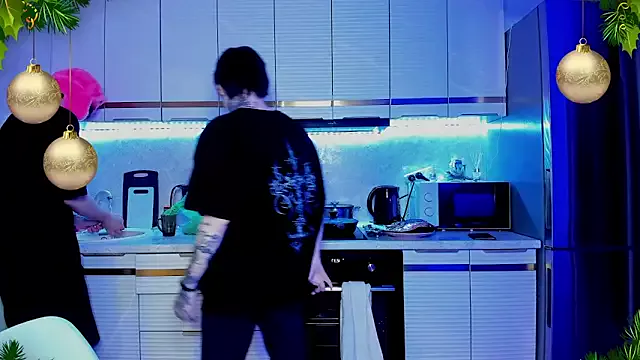 MattyGlow on StripChat 