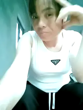 Maymay0033 on StripChat 