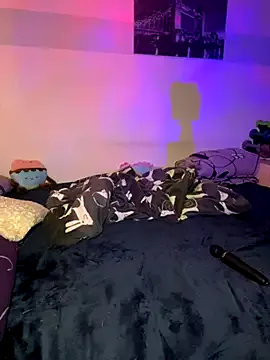 Mia420- — Boobs out + last tip Video