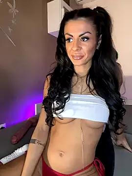 Miaaa95 on StripChat 