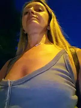 Miss____Mia_ on StripChat 