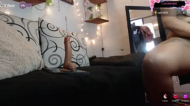 missrosario_stepmoan on StripChat 