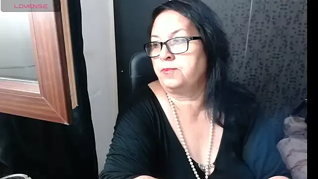 MissSanjanne on StripChat 