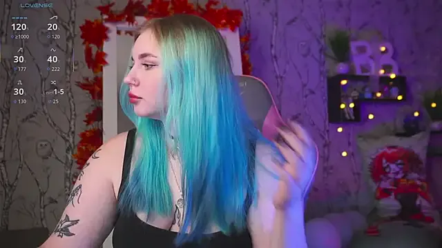 Moon_Valkyrie on StripChat