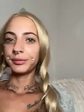 mrs_skinny_goddess — RIDE ON DILDO + LT 2 VIDEOS