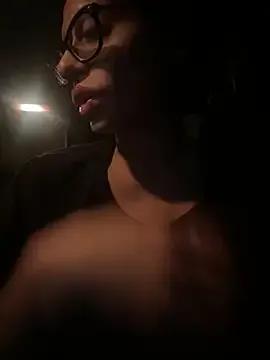 Freechat myloveforyouu on StripChat