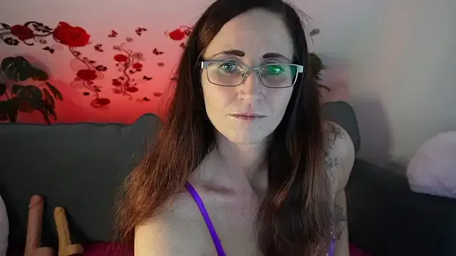 NadjaNeah — Dildo Pussy + Zoom 