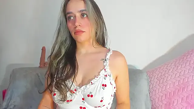 Natalia_Suarez on StripChat 