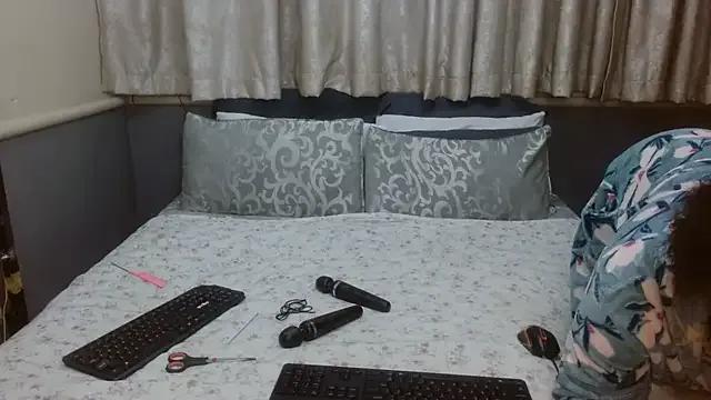 NaughtySisters — Help Me Built My Self a Home