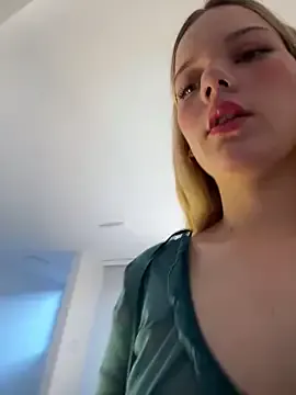 NicoleCut — Fuck my fingers Squirtsss