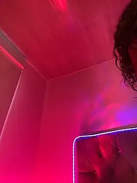 NINA_18_YEARS on StripChat 