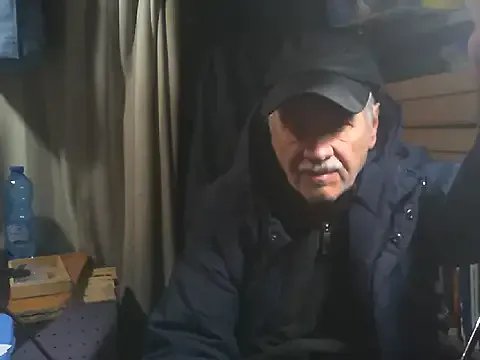 nonnomaturobisex on StripChat 