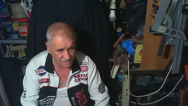 nonnomaturobisex on StripChat 