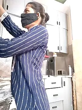 Noorkhatoon on StripChat 