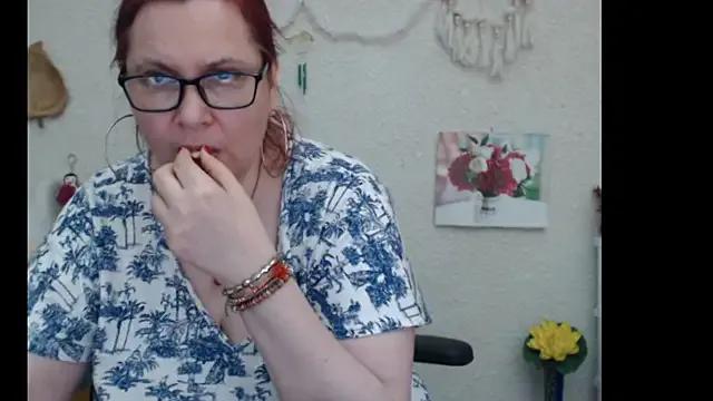 Freechat PlayfullMature on StripChat