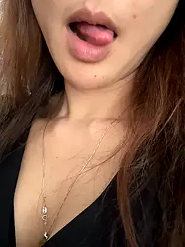 Qi9i — Freechat on StripChat
