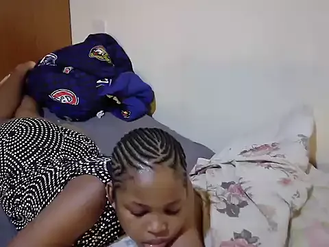 queen-sasha on StripChat 