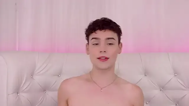 RobbyCharming on StripChat 