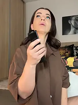 Roxanne_Skye — DiamondInsideMyAss