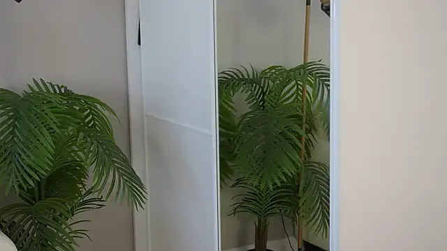 Sandy-the-Squirrel — Sexy dance